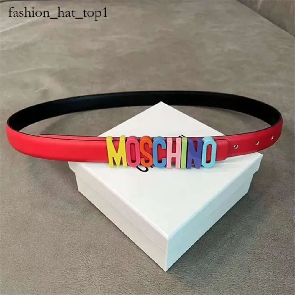 Moschinno Belt Chino Larghezza 2,5 cm di qualità specchio 10A Cintura di design Donno da uomo Regalo maschile in pelle in bianco e nero Aaaa Mos Belt 4906