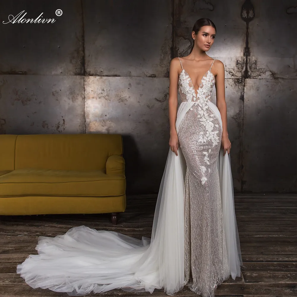 2024 Sexy Spaghetti Straps Deep V-Neck 2 In 1 Mermaid Wedding Dress With Removable Sliky Tulle train Sleeveless Beading Appliques Sparkly Lace Trumpet Bridal Gowns