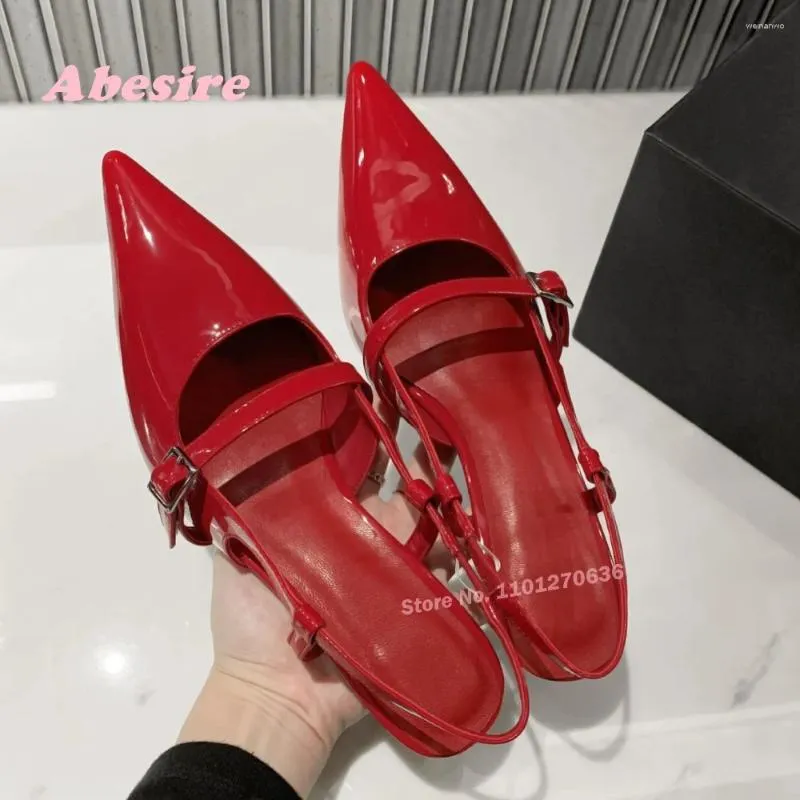 Sandálias Bombas de Slingback Glor Glosdback Red Ponto de Couro de Couro Patente Sapas de Salto de Kitten Sapatos de Partido Elegante Feminino Sexy Sexy