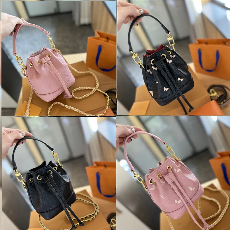 Designer bag The Bucket Bag Evening Bags Shoulder Bags Women Shoulder Handbags Tote Bags Designer Fashion Famous Cross Body Wholesale Embossing Drawstring 16cm