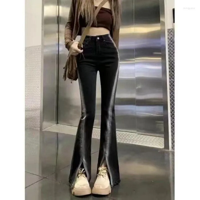 Jeans féminins 2024 Gradient divisé Micro Horn Lorgre Fat Sœur High Wair Design Sense Small Spicy Girl Black Slim