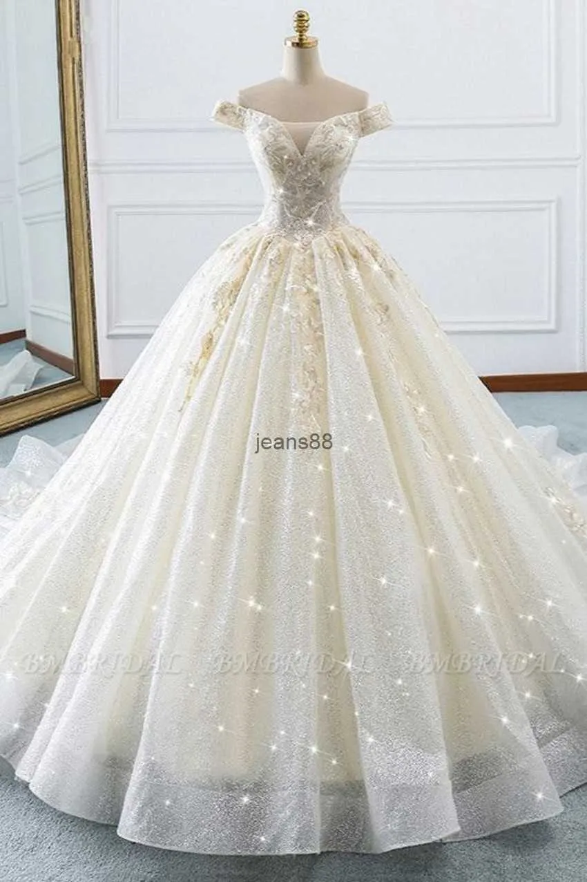 Superbe designer robes de mariée en tulle à paillettes élégantes