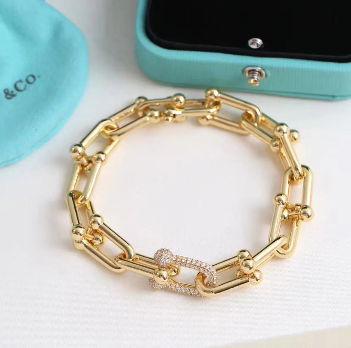 Очарование браслетов роскоши дизайнеры ссылки на браслет женщин Lucky Link Bracelets Love Fashion Shiny и Geecatching Fine Je5685719