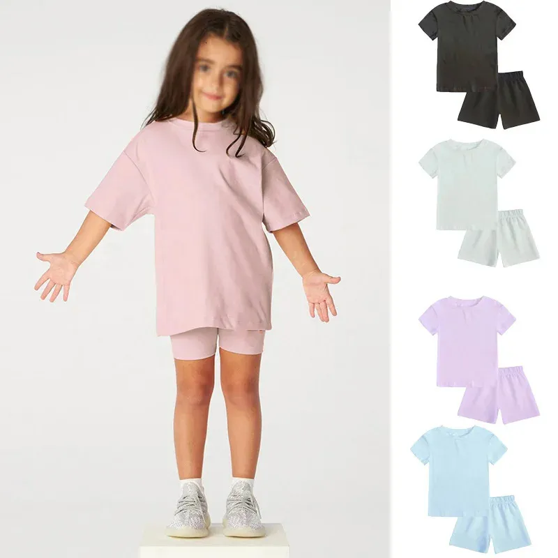 Collection Little Kids Baby Girls Clothes 2 Pieces Tracksuit Set Oversized Short Sleeve Cotton TshirtShorts Sportwear Leggins 240418