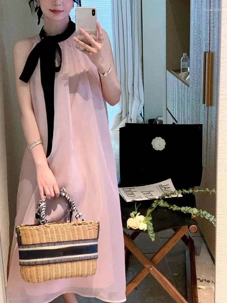 Casual Dresses Elegant Summer Office Lady Mini Dress Y2K Korean ärmlös remmen Bow Neck Pink French Women's Sweet Fashion Party