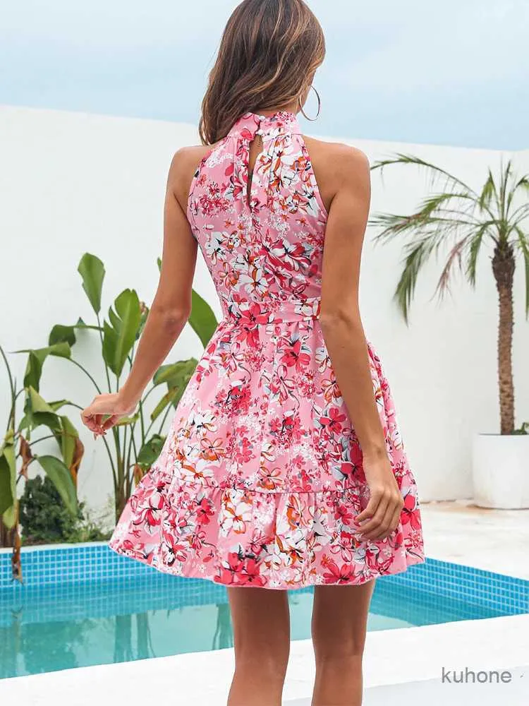 Robes décontractées de base Robe en mousseline d'été Femmes sexy à imprimé floral Bandage Bandage de vacances Sundress Sundress décontracté rose Halter A-Line Robes courtes 2024