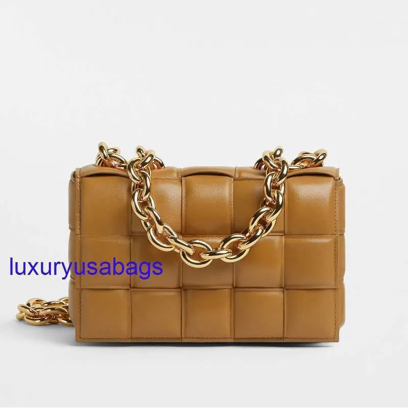 DHgate.com:Womens Designer Chain Cassette Crossbody Bag