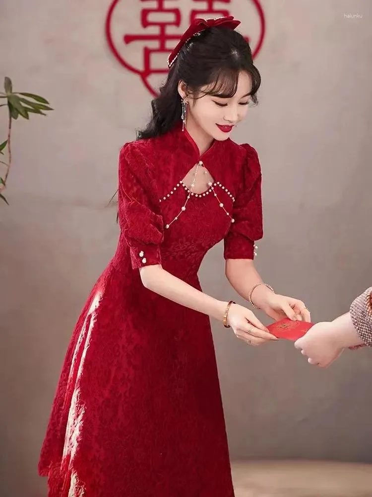 民族服中国の伝統的なチョンサムスリムドレス女性ウェディングブライドドレスエレガントなスタイルパーティーイブニングマリベスティド