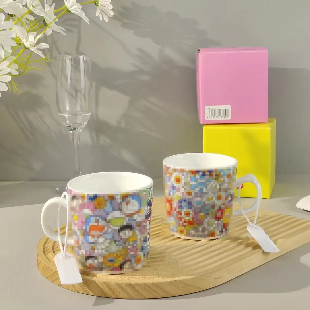 Designer canecas de desenho animado e flores canecas de cerâmica nicho de nicho de café criativo xícara de água para casa