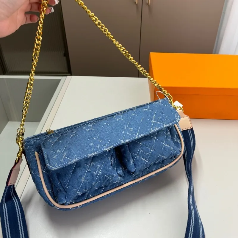 24SS Dames luxe ontwerper denim middeleeuwse kamelentas dames handtas schoudertas crossbody tas onderarm tas geïmporteerde hardware -accessoires 32 cm