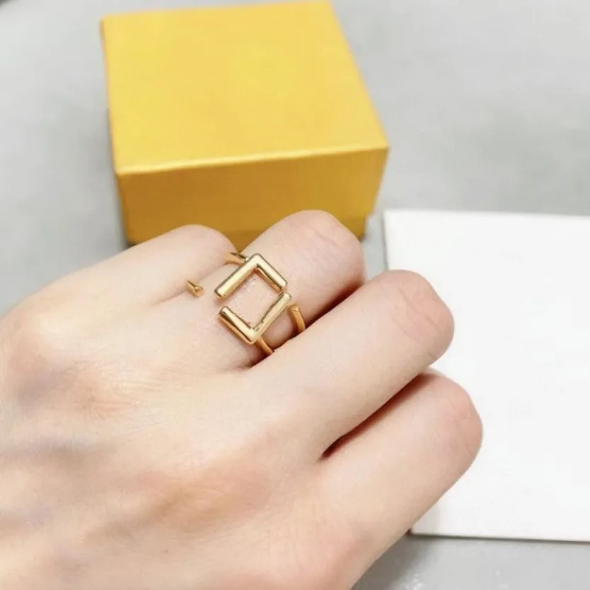 Fashion Women Ring Designer Jewelry Simple Golden Rings Womens Luxury Letter F Rings Designers Party Lady Ornament With Box 220415268B