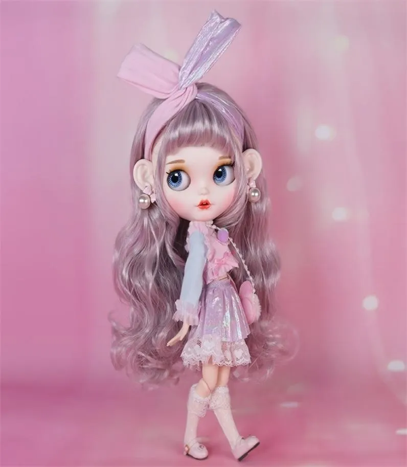 Icy DBS Blyth Doll 16 BJD Anime Joint Body White Skin Matte Face Special Combo inklusive klädskor Hands 30cm Toy 2202179172158