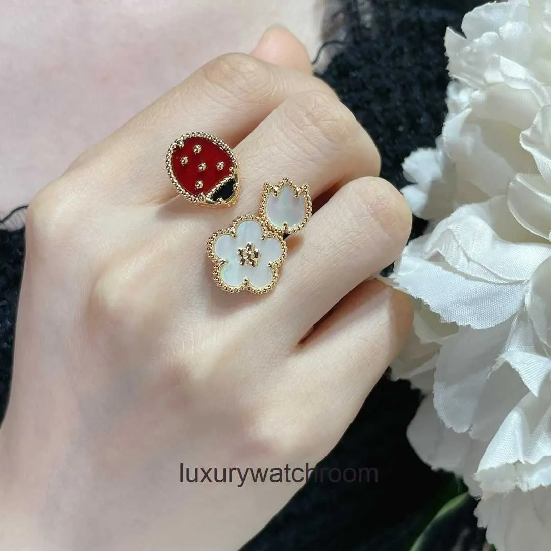 Anneaux de bijoux haut de gamme pour Vancleff Womens v Gold plaqué Ladybug ring CNC Advanced Precision Playful Fashion Unique et exquise Fashion Original 1: 1 avec un vrai logo