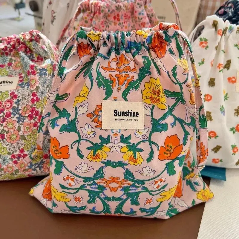 Sacs à provisions Travel Traw-Door TrawString Diaper Makuep Classifié Sac de rangement imprimé Fleur Cosmetic Cotton String Pocket Pocket