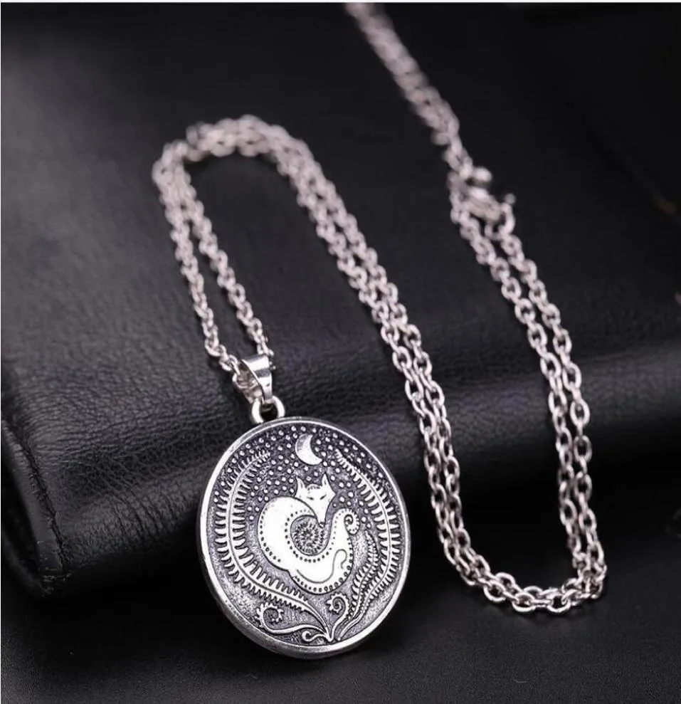 GX010 Sleeping Fox in Brushwood Pendant Chain Viking Vintage Talisman Antique Silver Charms Bijoux DIY Handmade1691876