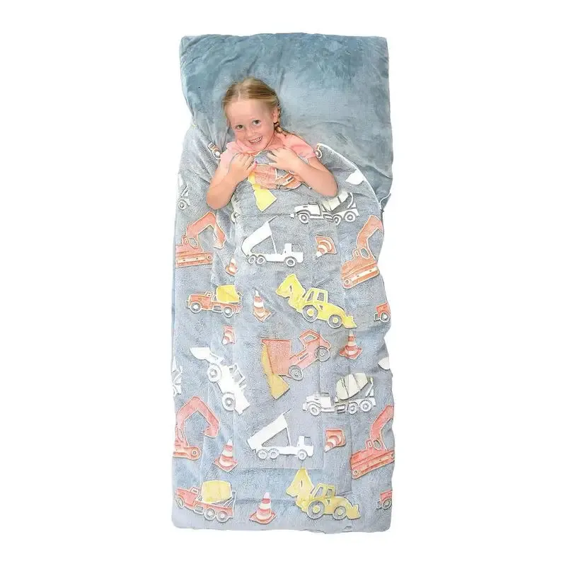 Sac de couchage pour tout-petit doux pour les enfants pliables pelues peluche pongeuse de somnie napte maternelle 240415
