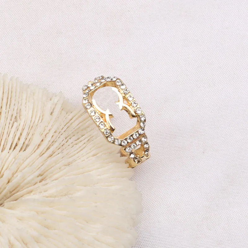 خاتم 20Style For Woman Luxury Designer Ring خطاب مزدوج حلقات قابلة للتعديل هدية زفاف الأنيقة ذات الطراز الماسي خاتم المصمم عالي الجودة مجوهرات