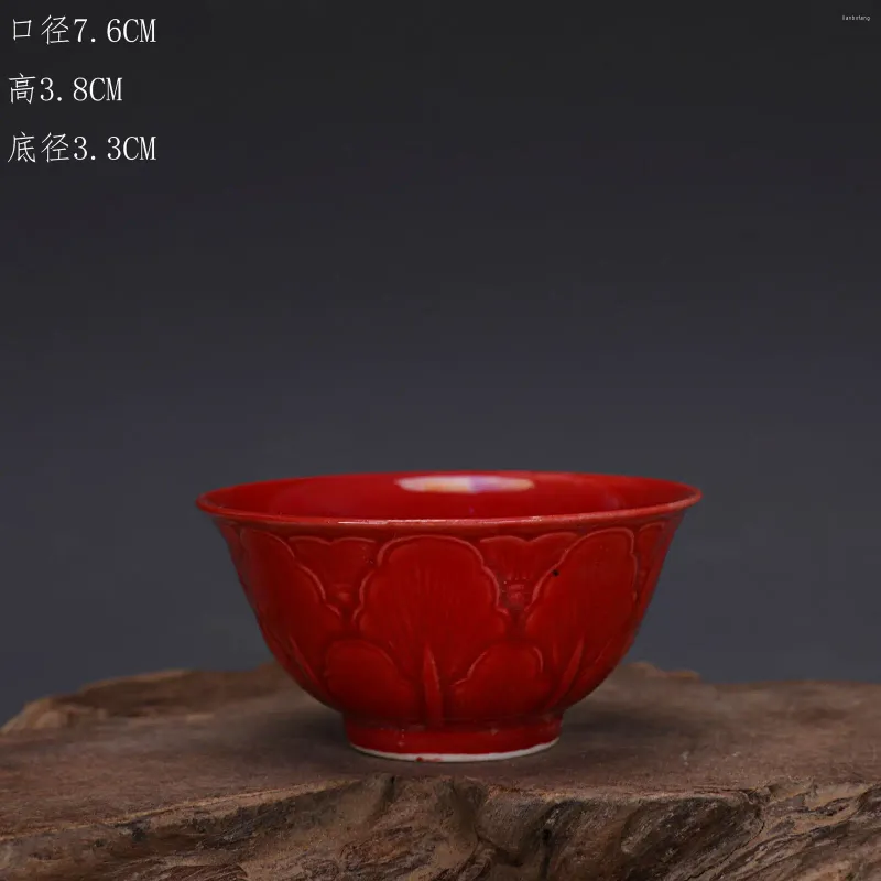 装飾的な置物中国のミンチェンガアレッドグレーズ磁器彫刻花デザインティーカップカップ3.0 ""