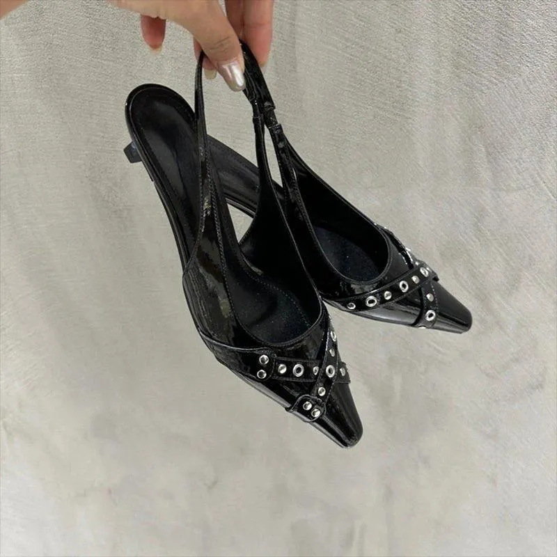 Klädskor kvinnors högklackade sandaler sommar ankel rem stängd tå fyrkantig svart svart