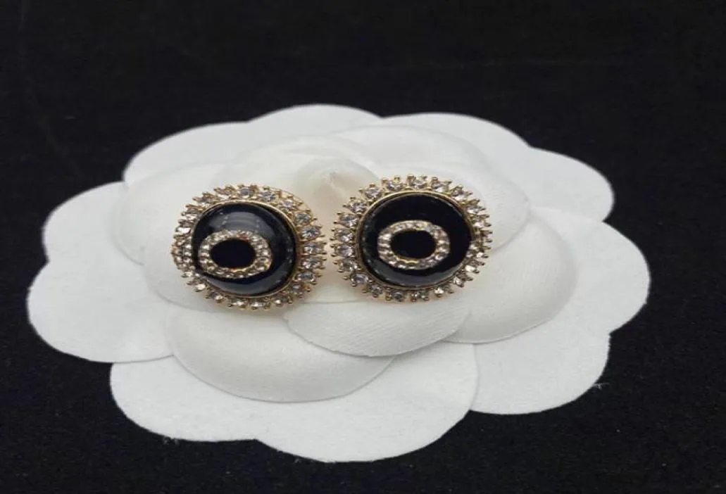 Boucles d'oreilles de diamant de goujon vintage Designer pour femmes ovale forme classique deux lettres de luxe bijoux de boucles d'oreille en noir et blanc fashi8066866