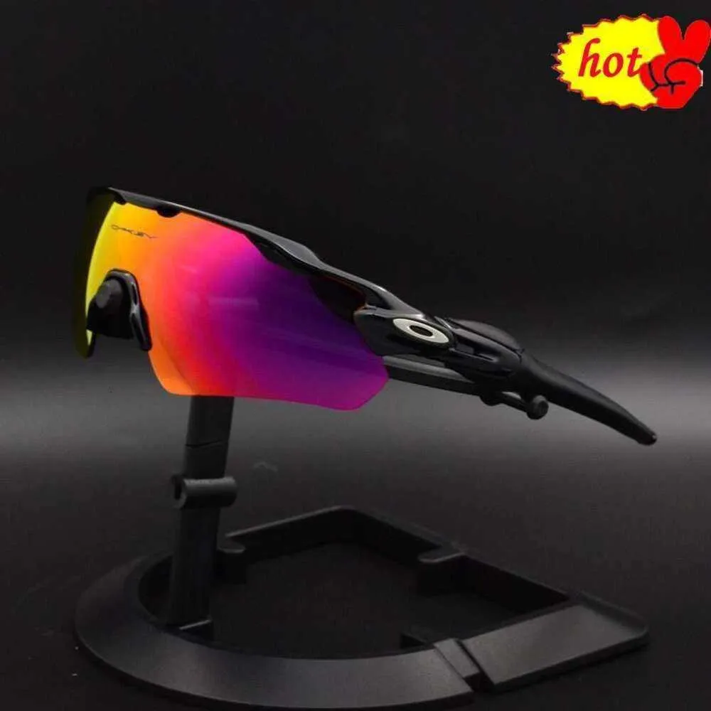 UV400 Cycling Solglasögon 3 linser Cycling Eyewear Sports Outdoor Riding Glasses Cykelglasögon Polariserade med fall för män Kvinnor OO9463 1804