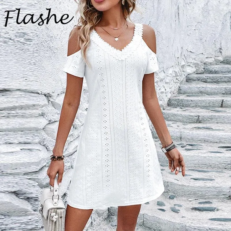 Casual klänningar Elegant kort ärm V Neck Off Shoulder Mini Dress Women Summer Lace Design Loose Beach Party White White