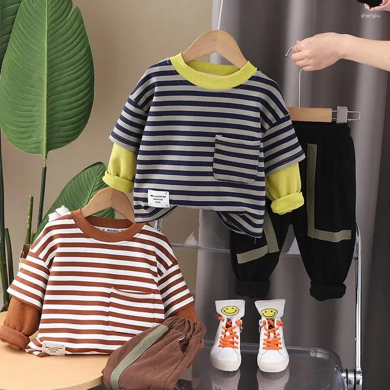 Roupas conjuntos de roupas de meninos Spring Autumn 2024 Crianças de algodão calças 2pcs Terno esportivo para trajes de bebê roupas infantis