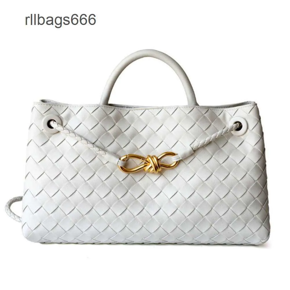 Burecle One Top Totes BottEega Luxo Metal Metal Alto Classic Classic ROPE 29cm Bolsa feminina Bola camada Bolsa Lady Andiamo Bag de couro Terceneira venetas Designer tipo