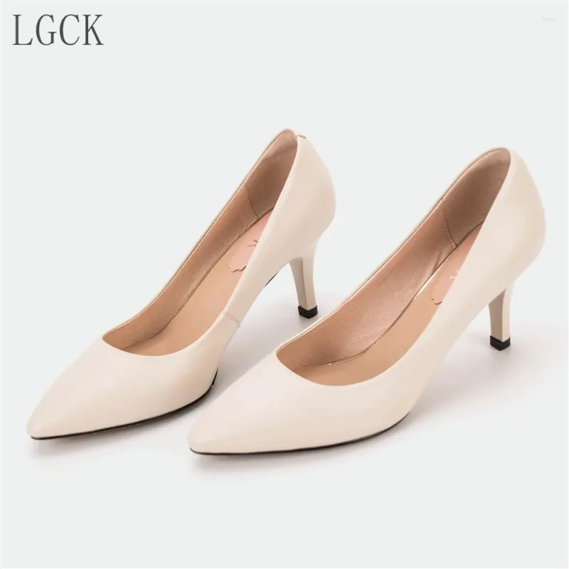 Chaussures habillées plus taille 34-43 Vérineurs en cuir Pumps Office Point Bureau Lady Ol Style High Heel Quality Wedding Sexy