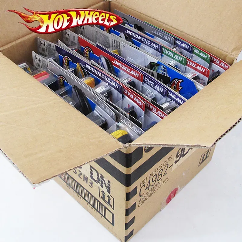 Arabalar 72pcs/Kutu Sıcak Tekerlekler Diecast Metal Mini Model Araba Brinquedos Hotwheels Oyuncak Araba Çocuk Oyuncakları Çocuklar İçin Doğum Günü 1:43 Hediye En İyi Nitelik