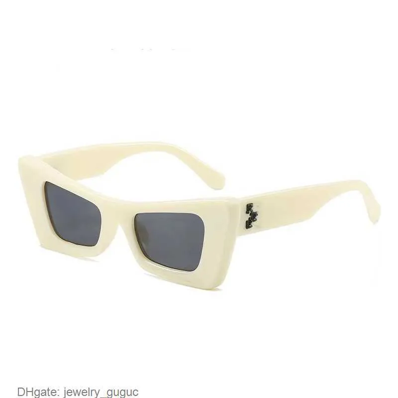 Mode Luxus -Offs 5006 Weiß Rahmen Sonnenbrille Stil Square Marke Sonnenbrille Arrow X Frame Eyewear Trend Sonnenbrille Helle Sportreise Sonnenbrille CZ03