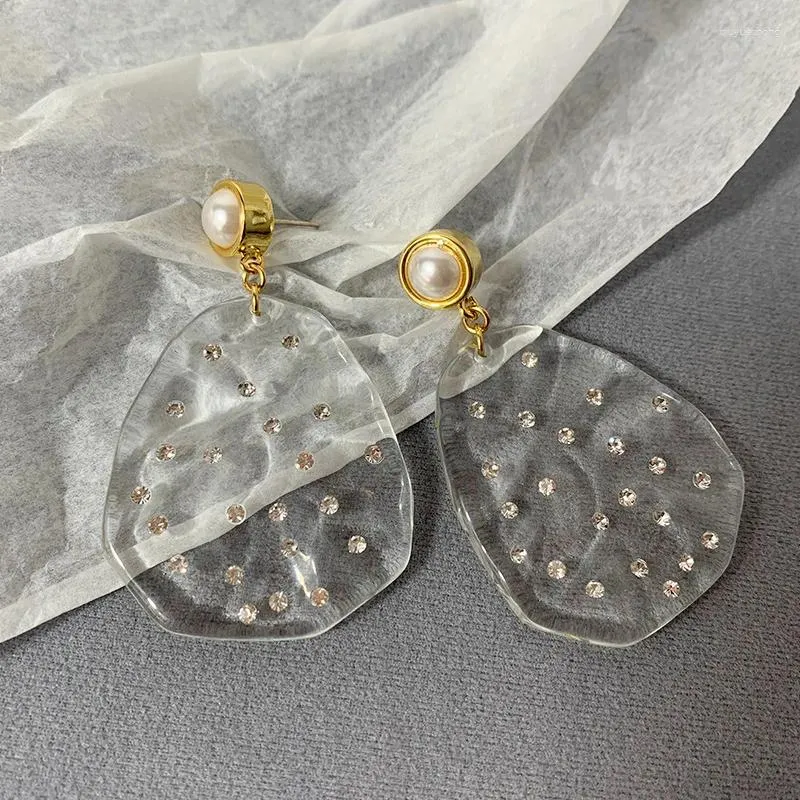 Boucles d'oreilles en peluche exagérée Généraire géométrique Résine transparente de grande taille