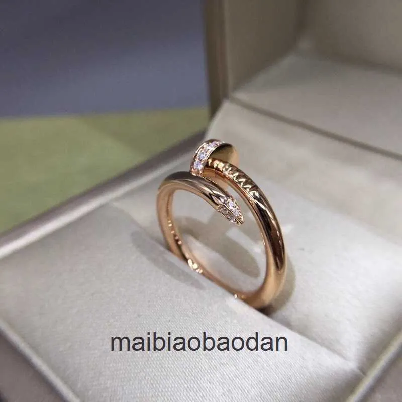 Anneaux de bijoux de créateurs haut de gamme pour femmes nail carter pour femmes pour les femmes simples et réglées avec un anneau réglable en pierre zircon