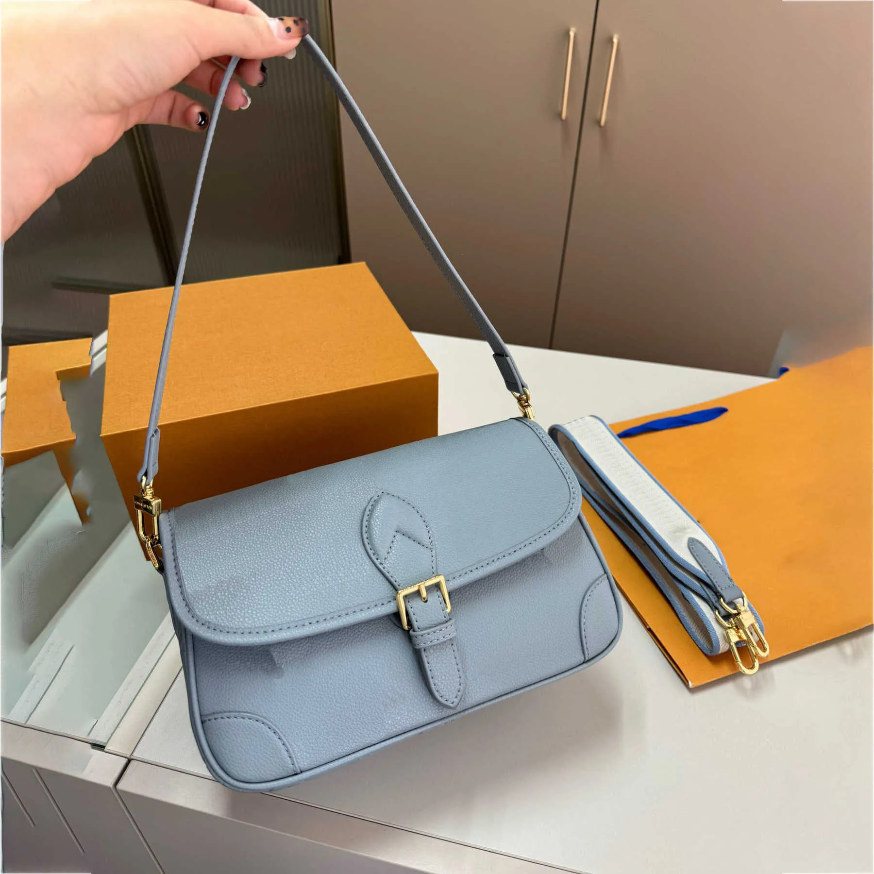 mirror quality Shoulder Bags Women designer bag Handbags Messenger Purse Womens Leather Handbag Satchel Wallet Diane bags 240415