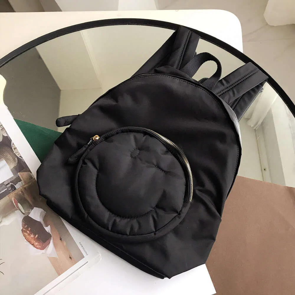 2023 New Smiling Face Backpack 경량 및 방수 나일론 여성용 귀여운 통근 학교