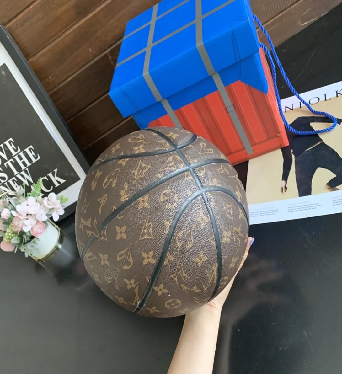 Дизайнер Delicare Pu кожаный баскетбол Ball Party Fashion Classic Brown Merch Ball Domemorative Edition Размер 7 Баскетбол6074874