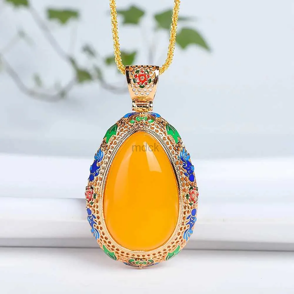 Pendant Necklaces Natural Jade Droplet Shaped Pendant Necklace For Woman Yellow Chalcedony Charm Ethnic Style Luxury Jewelry Accessories Wholesale 240419