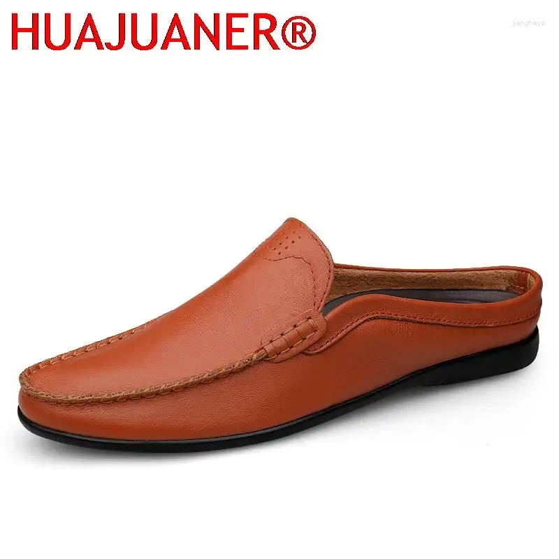 Sapatos casuais masculino masculino de pomotes de couro genuínos do escritório de negócios metade para dirigir mocassins chinelos de luxo