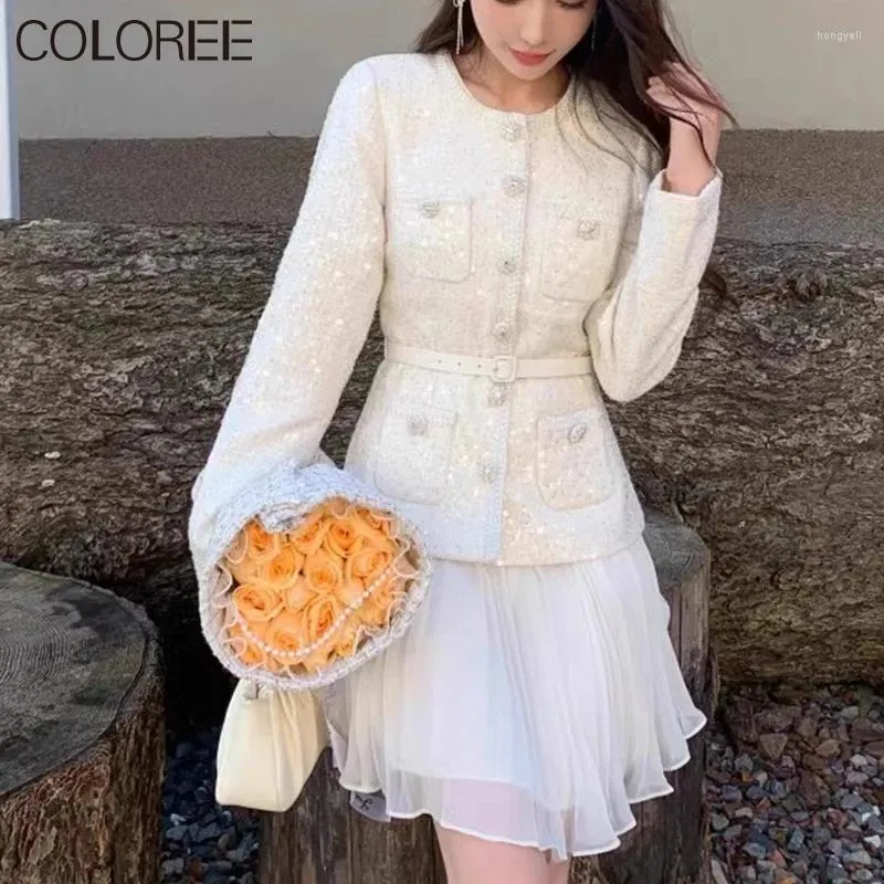 Robes décontractées Vêtements d'hiver d'automne femmes Fashion coréenne Fashion Élégants volants à manches longues mini 2024 Vestidos en laine beige para mujer