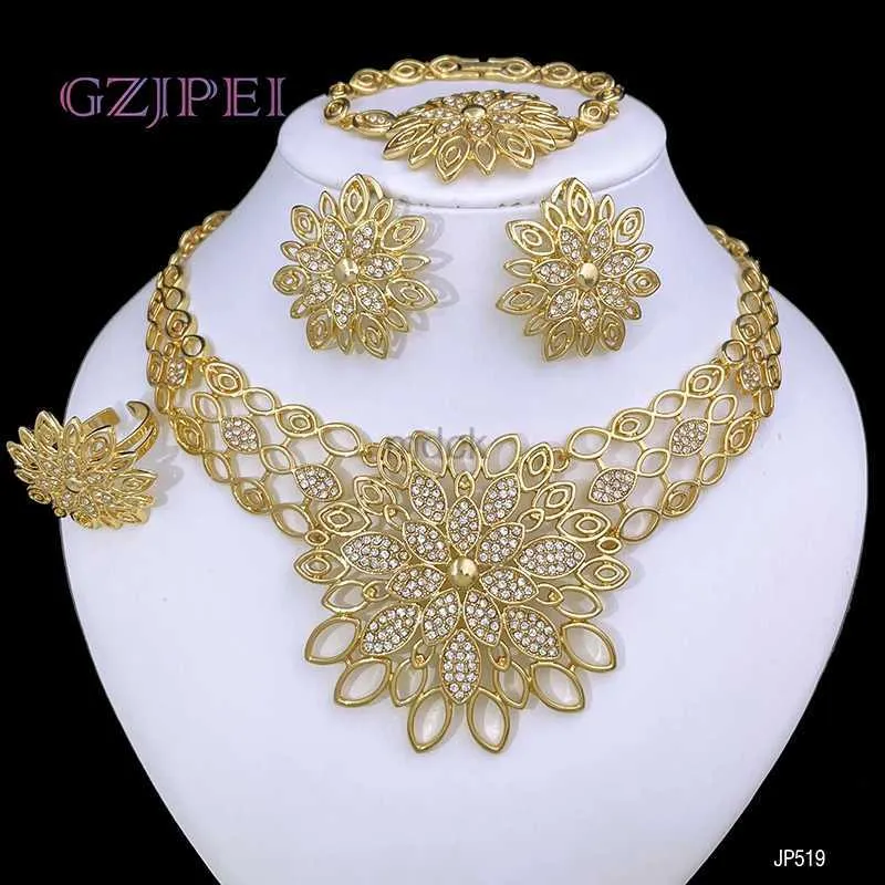 Collane a pendente Set di gioielli di lusso per donne di alta qualità 18k oro oro la collana di gioielleria di gioielli anello di orecchie di tendenza del braccialetto 240419 240419