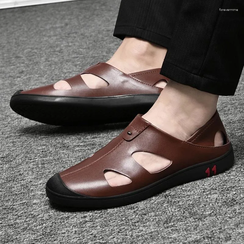 Sandals Men Casual Luxury Mens Loafers Breathable Slip On Driving White Shoe Man Travel Shoes Genuine Leather Hole