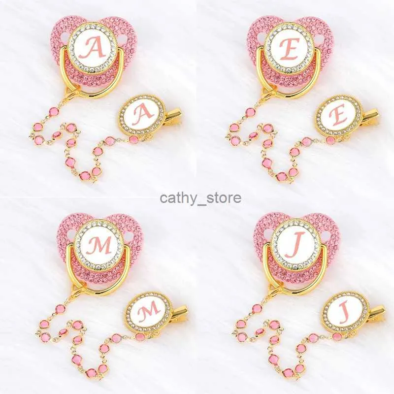 PACIFIERS# Luxury Zircon Baby Pacifier Clip 26 Letters Pink Nyfödda Personliga napphållare Silikon Spädbarn Teether Nipple BPA FREEL2403