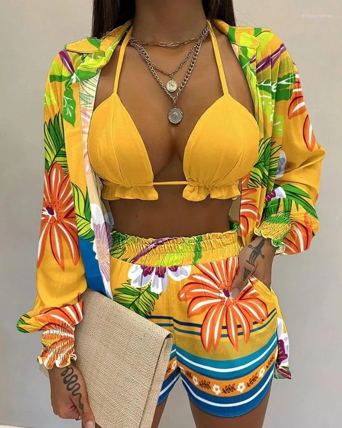 Kvinnors träningsdräkter Summer 3 Piece Set Outfits Women 2024 Tropical Printed Lantern Sleeves Shirt Halter Bikini Bar Crop Top and Shorts