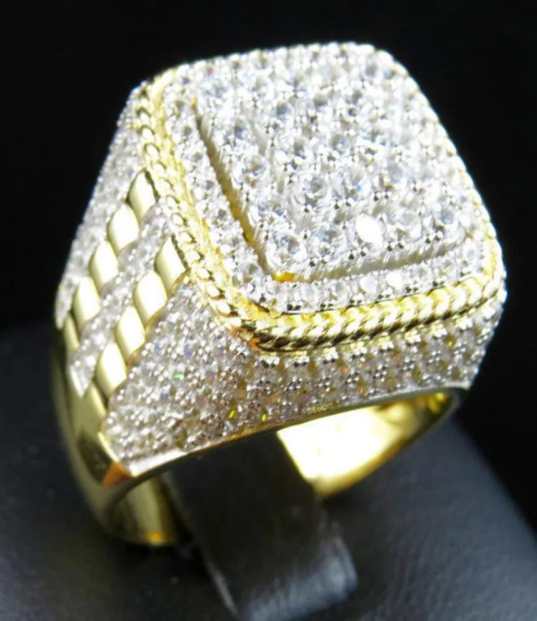 Luxury Hip Hop Bling Iced Out Square Crystal Men039s Anneaux de doigt Gold Indexless en acier inoxydable pour hommes Bijoux Accessoire7288206