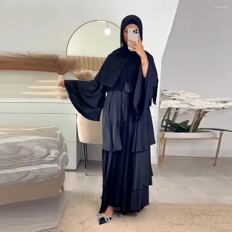 Vêtements ethniques Arabe Dubai Satin Abayas pour femmes Eid Ramadan Muslim Robe modeste Ruffles Cardigan Islam Kimono Kaftan Marocain Robe