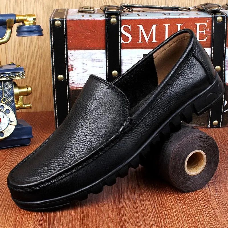 Chaussures décontractées printemps automne vendant des mocassins en cuir authentique non glissant pour hommes conduisant la livraison gratuite