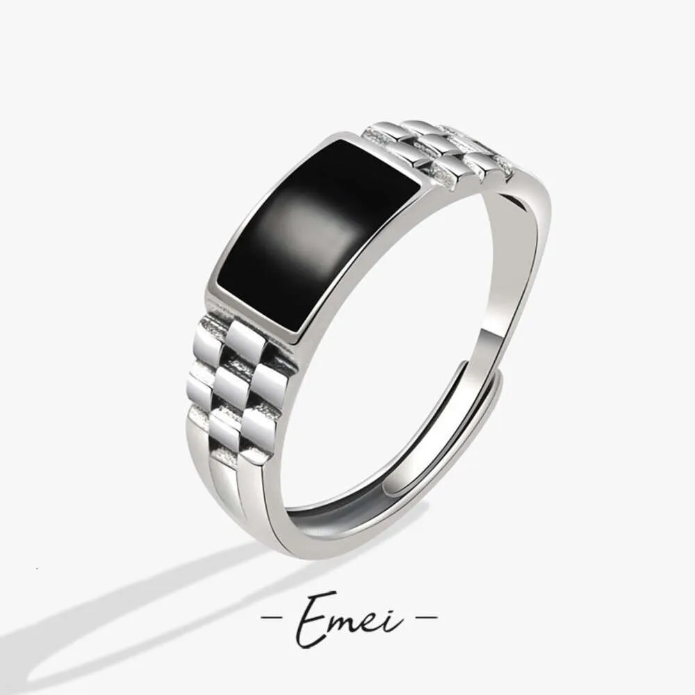 Tendencia del anillo de rejilla de ajedrez dedo de índice geométrico de estilo alto de alta gama para hombres adhesivos negros joyas individuales