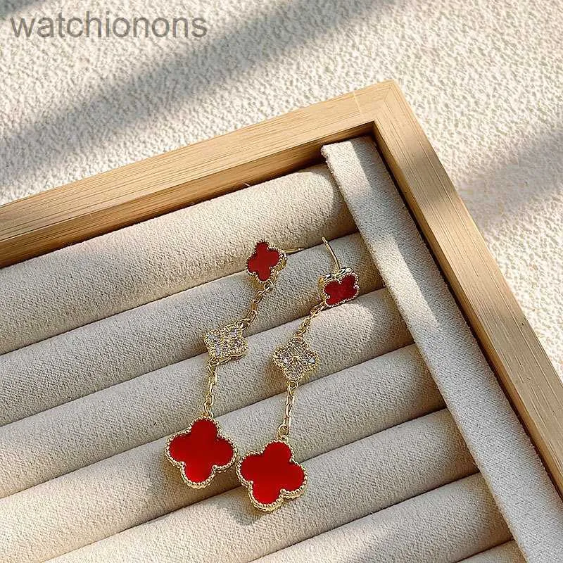 Kvinnors toppklass Vancellelfe Original Designer örhängen Micro Inlaid Four Leaf Flower Earrings Classic Red Trendy Design Smycken med logotyp