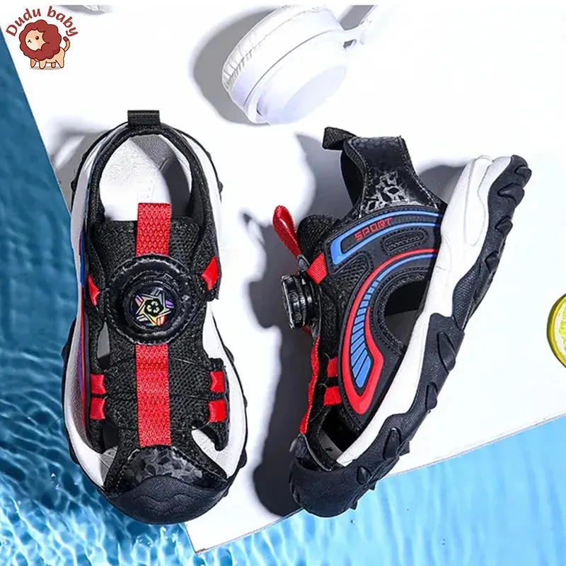 Zomermeisjes jongens sandalen gesloten teen cartoon roterende knop orthopedische kinderen sport zacht strandschoenen slippers 240407