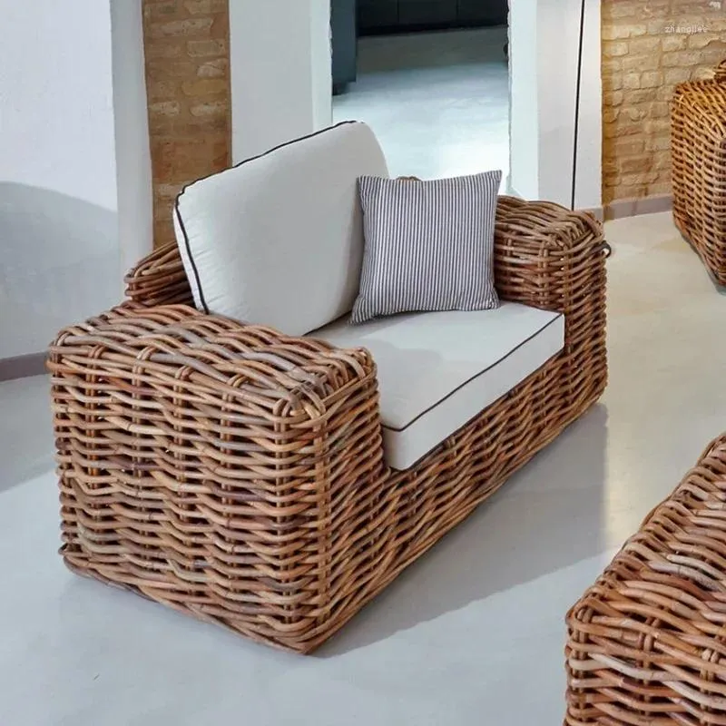 Obozowe meble na zewnątrz sofa sofa set set co dziedziniec willa rattan krzesło ogrodowe wodoodporne i kremowe